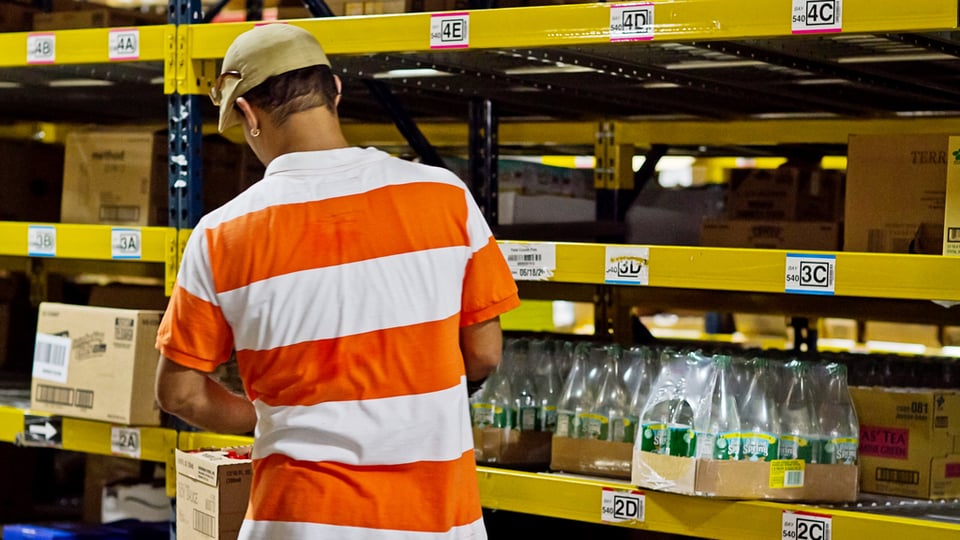 FreshDirect grocery order picking with carton flow