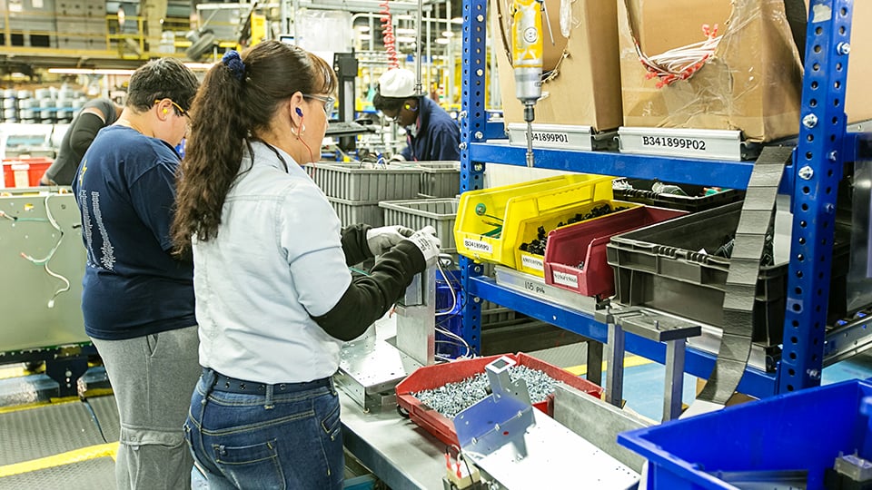 lean-assembly-work-cell-flow-rack-2