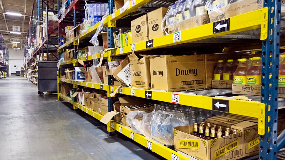 spantrack carton flow for grocery distribution